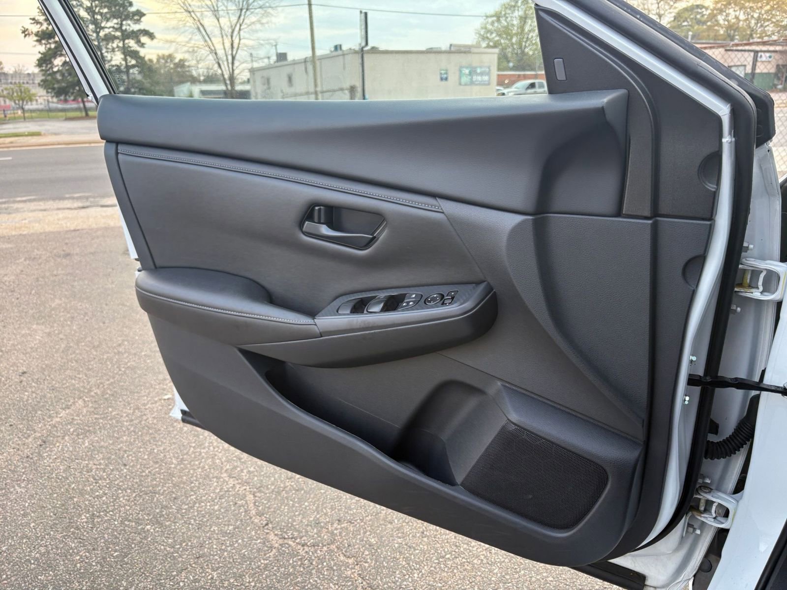 Used 2025 Nissan Sentra S FWD image 18