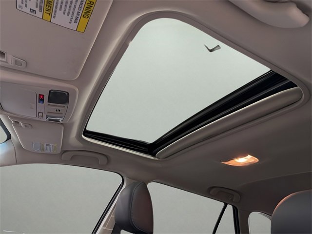 Used 2016 Subaru Outback 3.6R Limited image 26