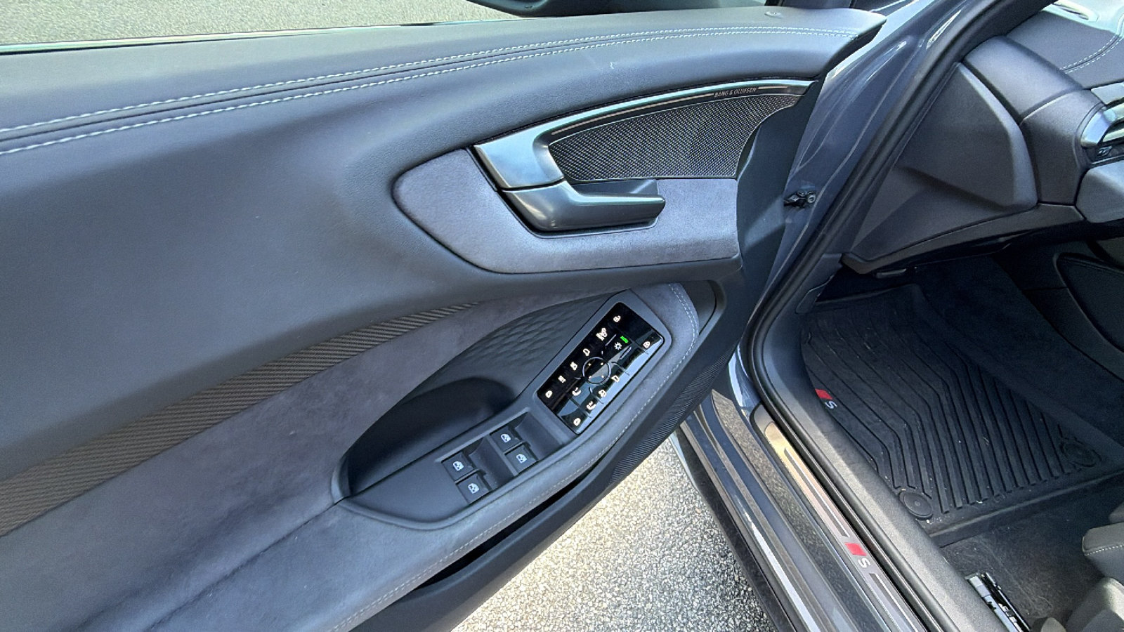Used 2025 Audi S5 Prestige AWD/4WD image 15