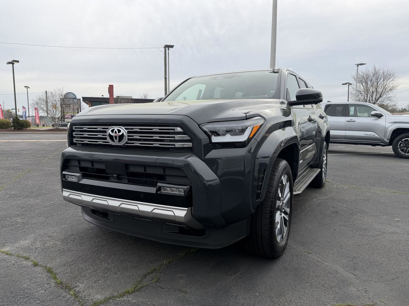 Used 2025 Toyota 4Runner Limited image 3