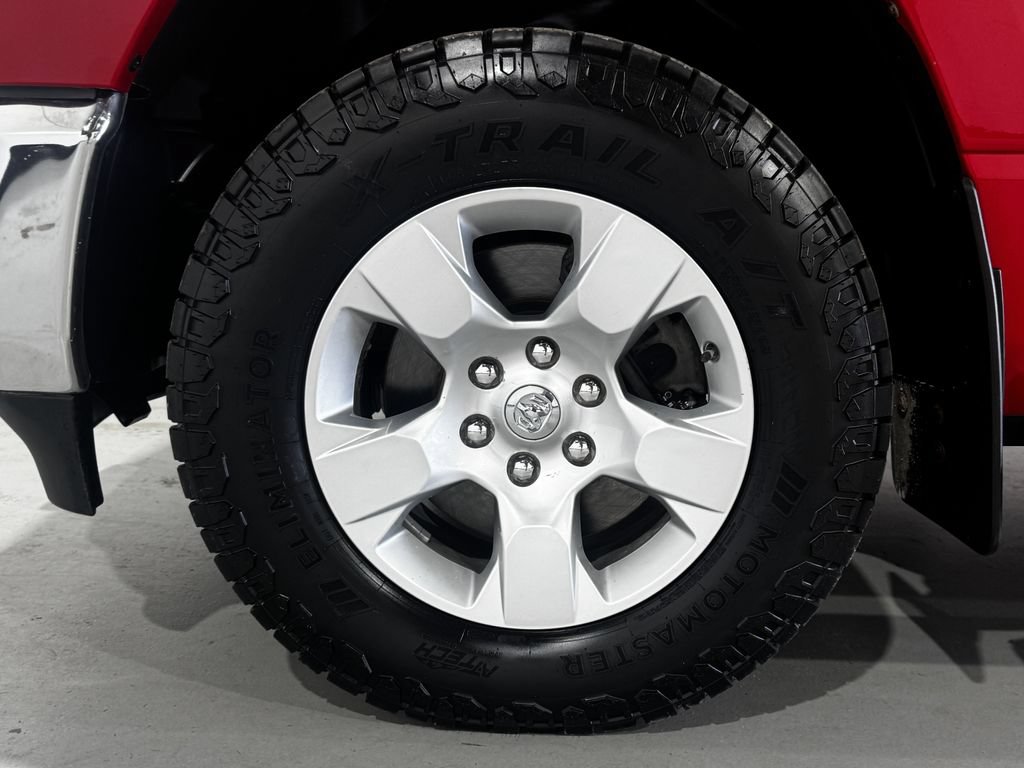 Used 2020 RAM 1500 Big Horn AWD/4WD image 7