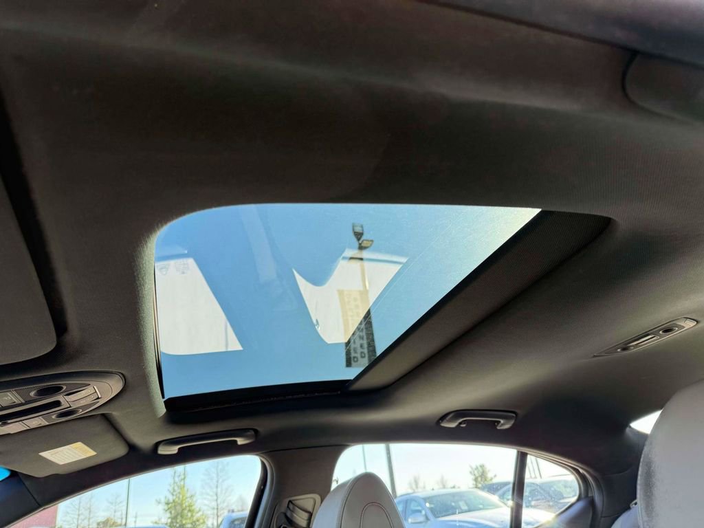 Used 2023 Genesis G70 2.0T w/ Sport Prestige Package image 23