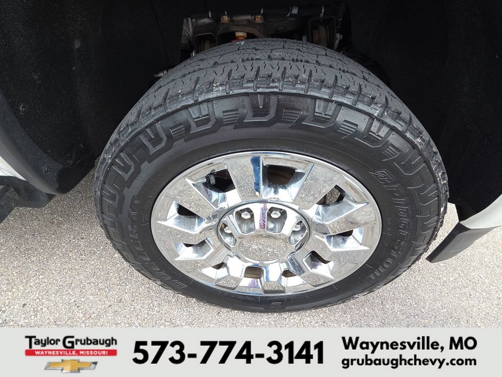 Used 2018 GMC Sierra 2500 Denali w/ Duramax Plus Package AWD/4WD image 11