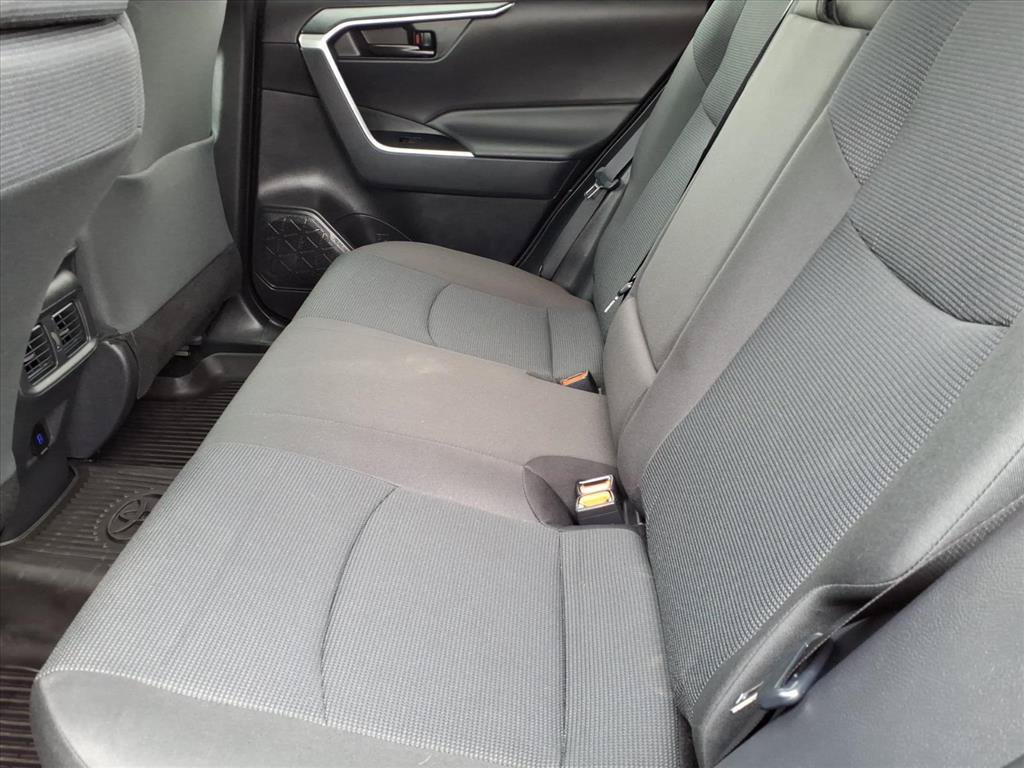 Used 2025 Toyota RAV4 LE AWD/4WD image 11