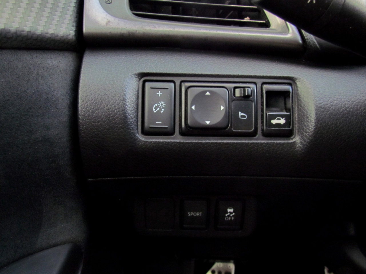 Used 2019 Nissan Sentra NISMO w/ Electronics Package image 22