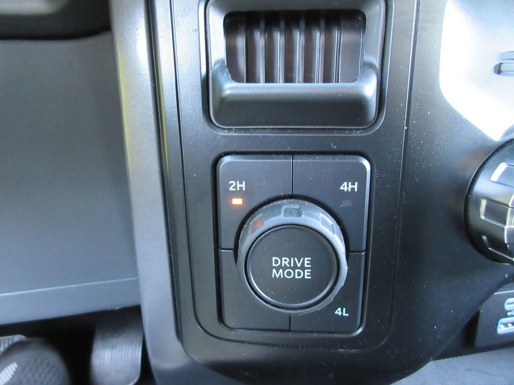 Used 2024 Ford F150 XLT image 31