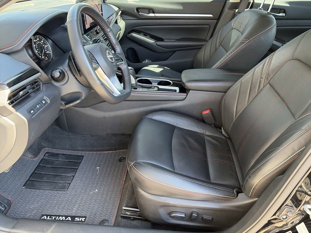 Used 2024 Nissan Altima 2.5 SR w/ SR Premium Package image 24