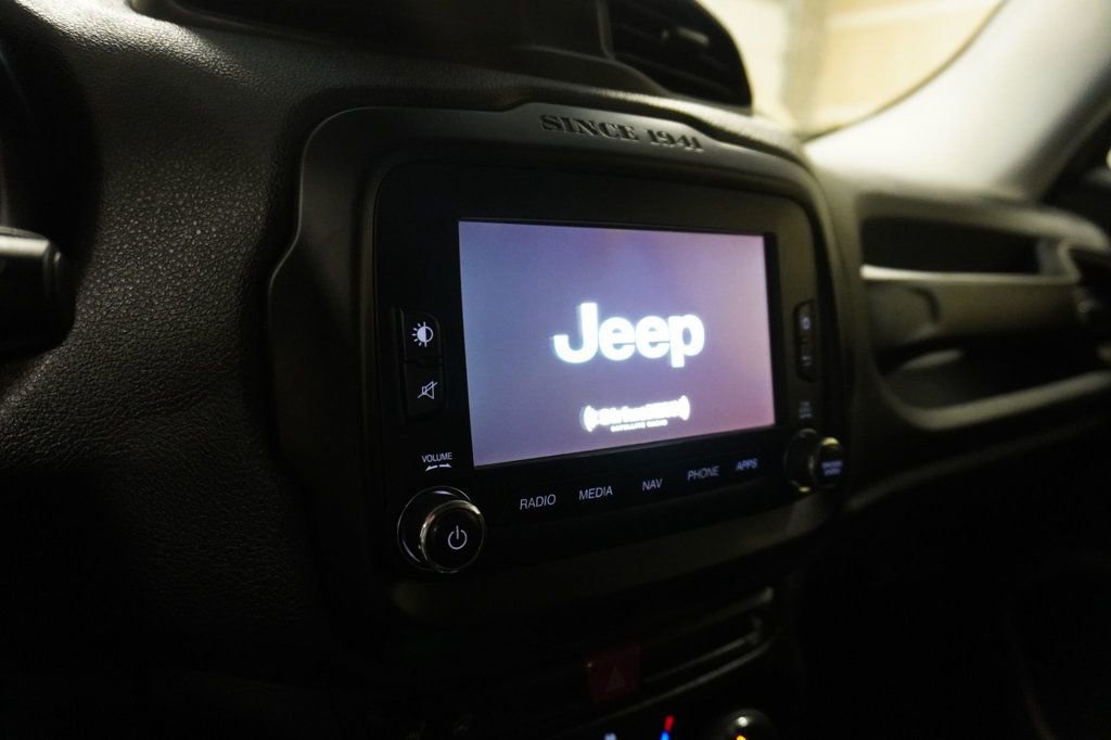 Used 2017 Jeep Renegade Trailhawk image 14