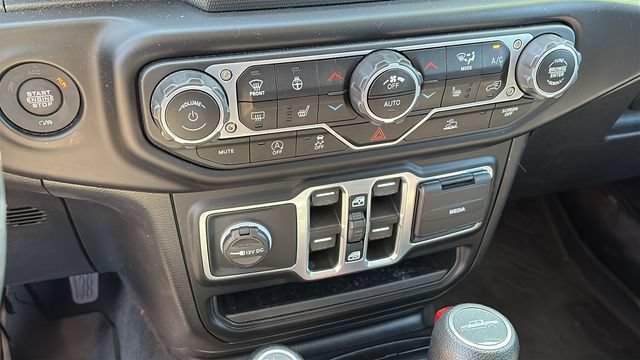 Used 2021 Jeep Gladiator Sport AWD/4WD image 18