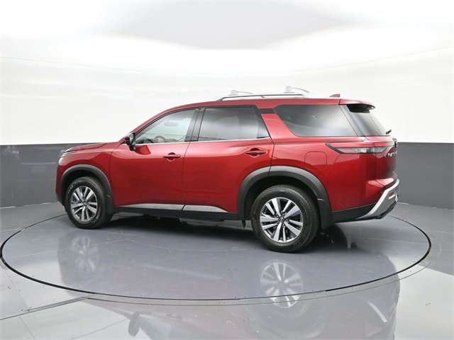 Used 2024 Nissan Pathfinder SL image 5