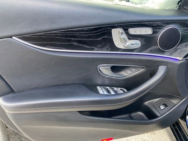 Used 2017 Mercedes-Benz E 300 4MATIC image 14