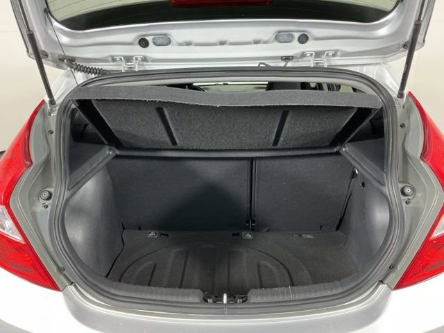 Used 2013 Hyundai Accent SE image 23