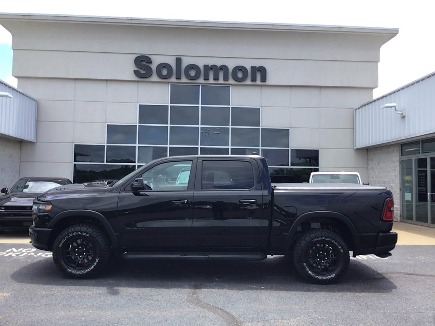 Used 2025 RAM 1500 Rebel w/ Rebel Level 2 Equipment Group AWD/4WD image 1
