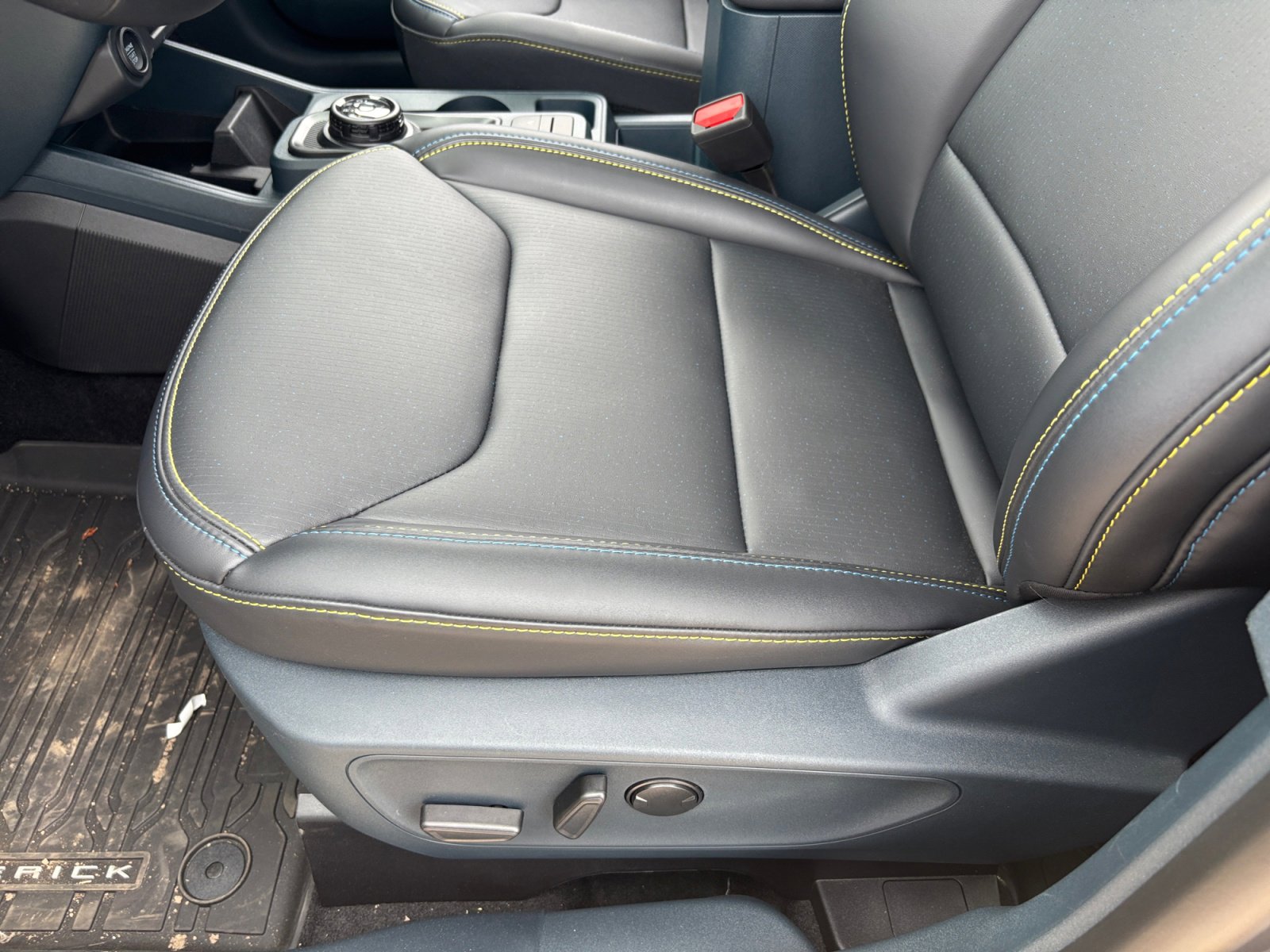 New 2025 Ford Maverick Lobo AWD/4WD image 13
