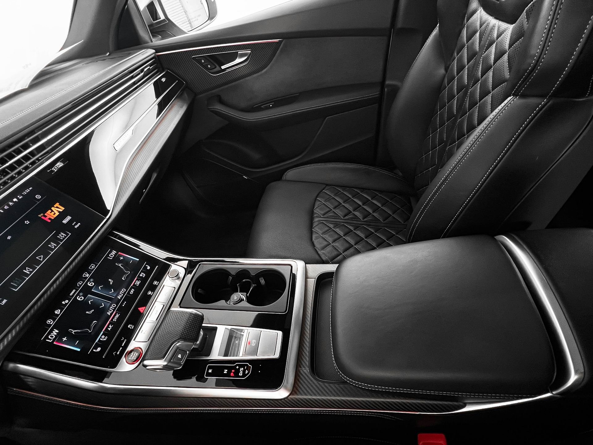 Certified 2024 Audi SQ8 Prestige image 32