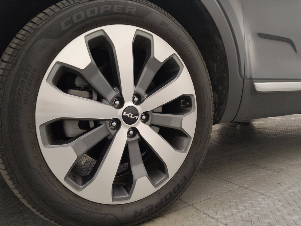 Used 2022 Kia Telluride S FWD image 31