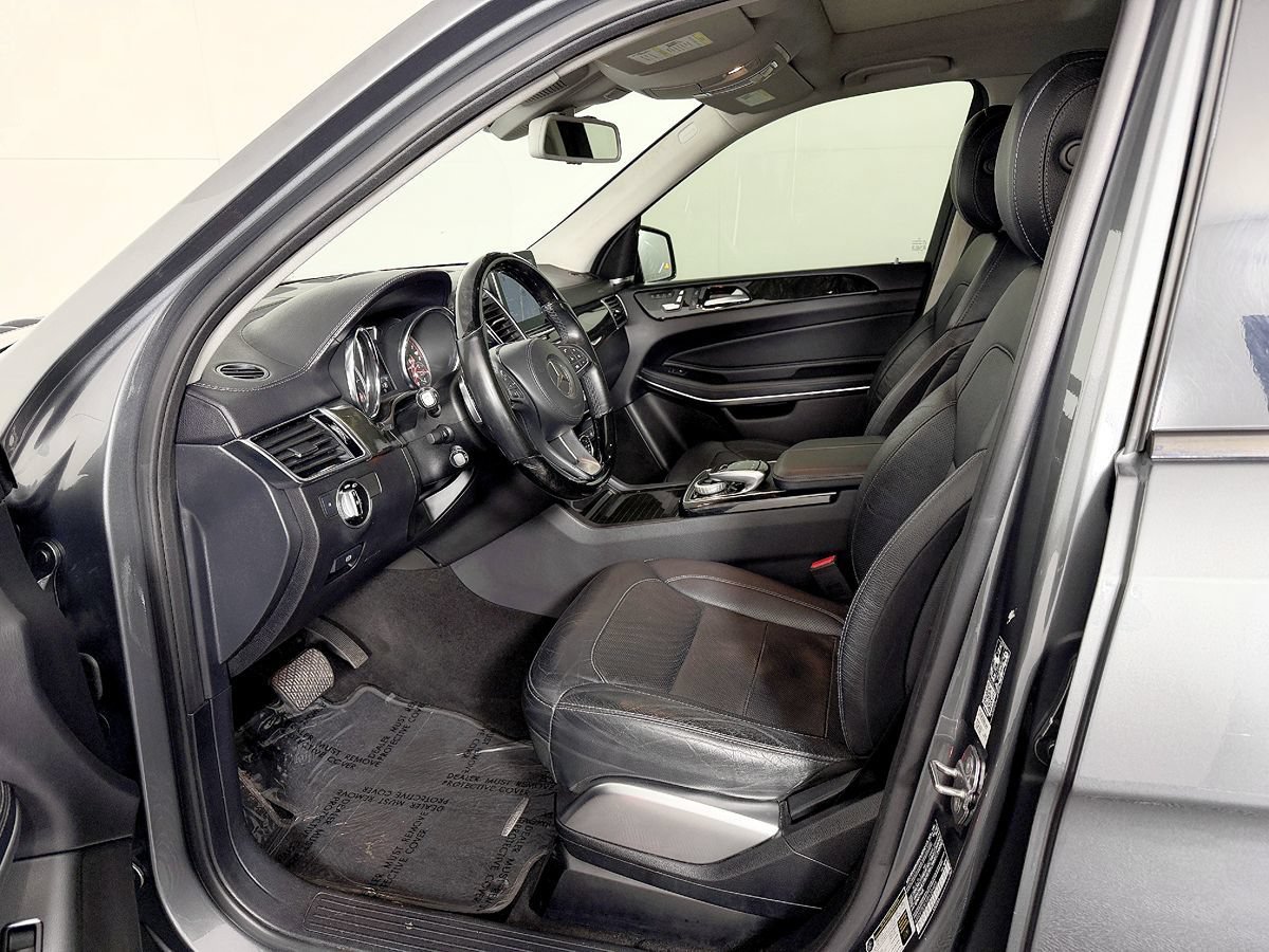 Used 2018 Mercedes-Benz GLS 550 4MATIC image 37