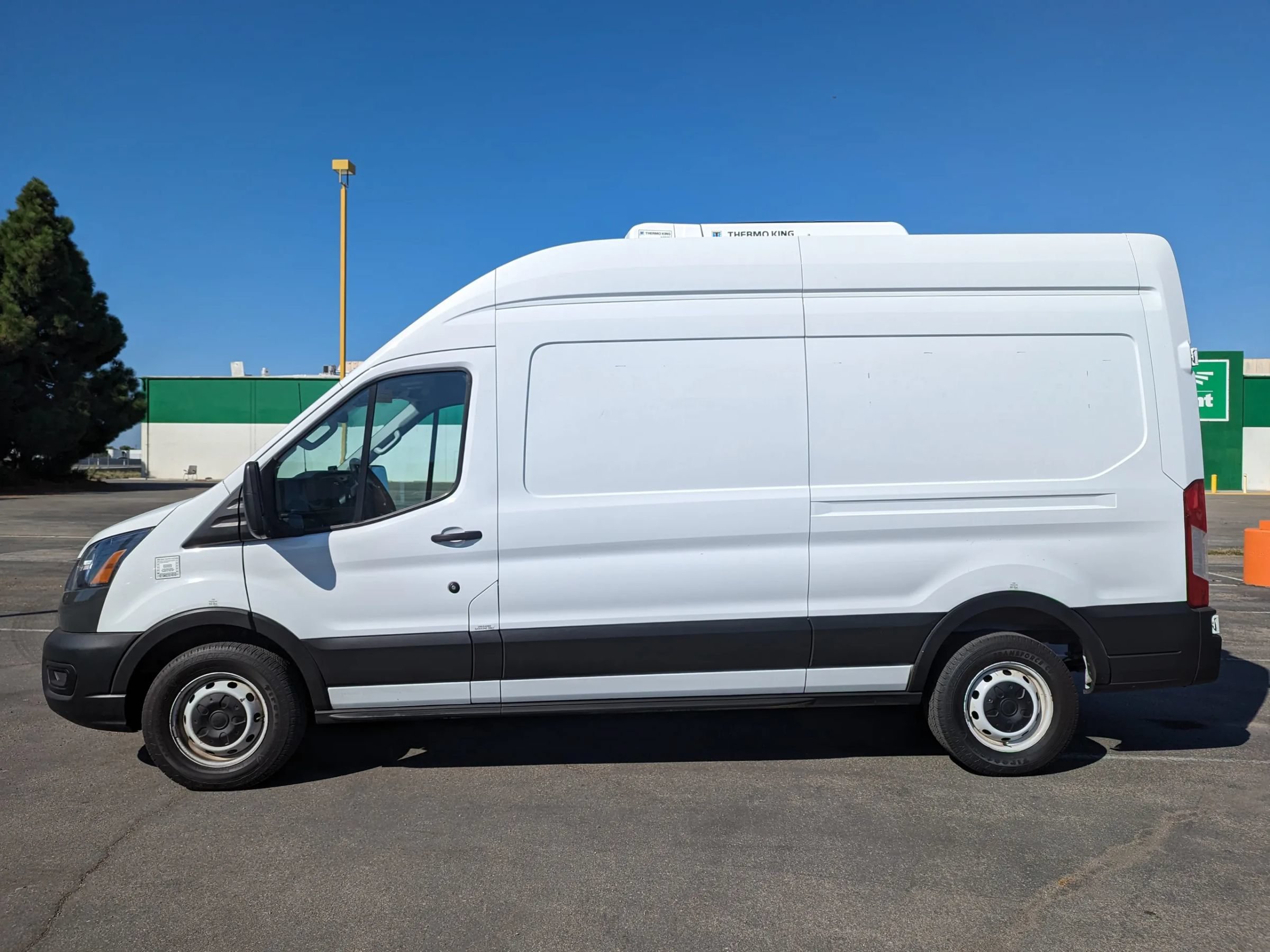 Used 2021 Ford Transit 250 148 High Roof w/ Load Area Protection Package RWD image 5
