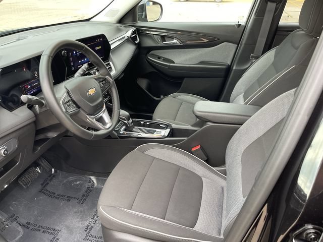 Used 2026 Chevrolet TrailBlazer LT w/ Convenience Package AWD/4WD image 11