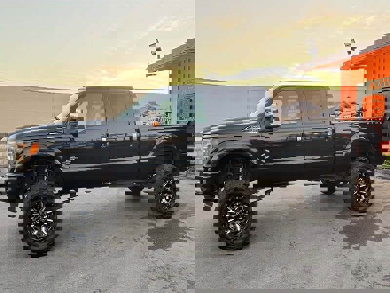 Used 2015 Ford F250 Platinum w/ FX4 Off-Road Package AWD/4WD image 7