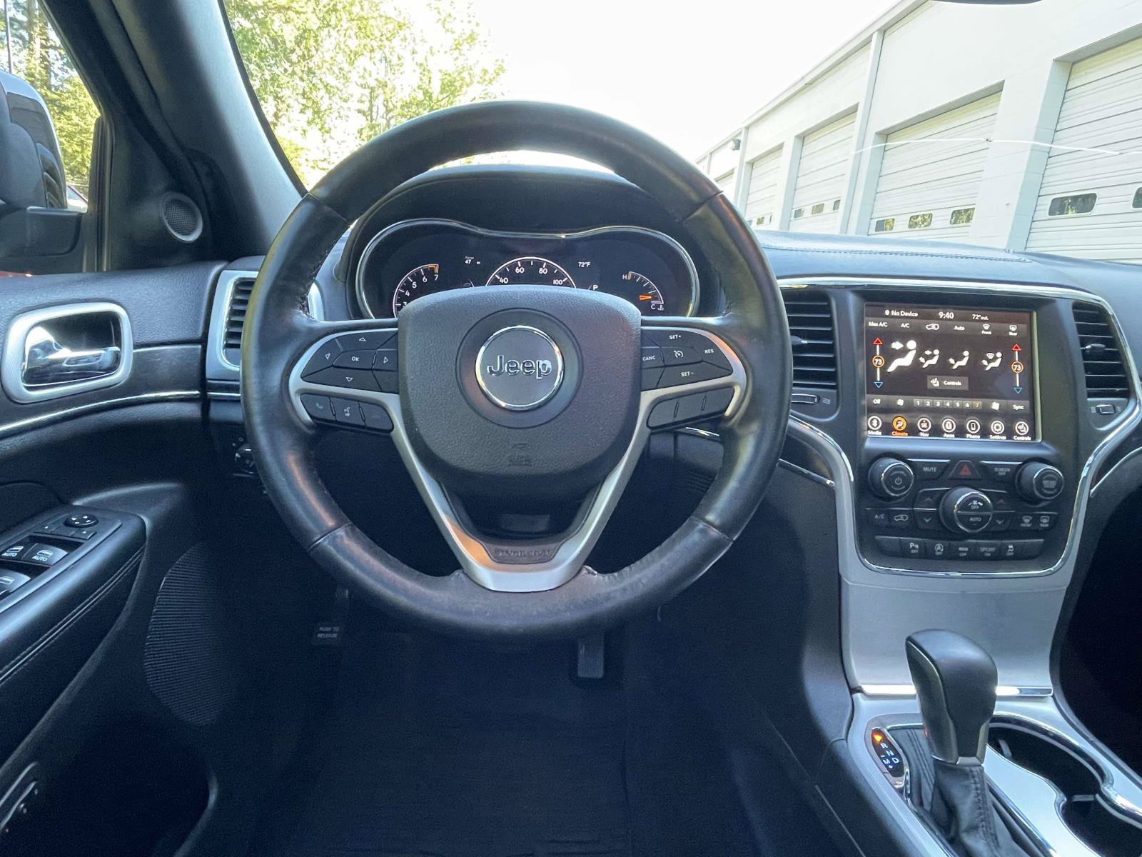 Used 2018 Jeep Grand Cherokee Limited AWD/4WD image 14