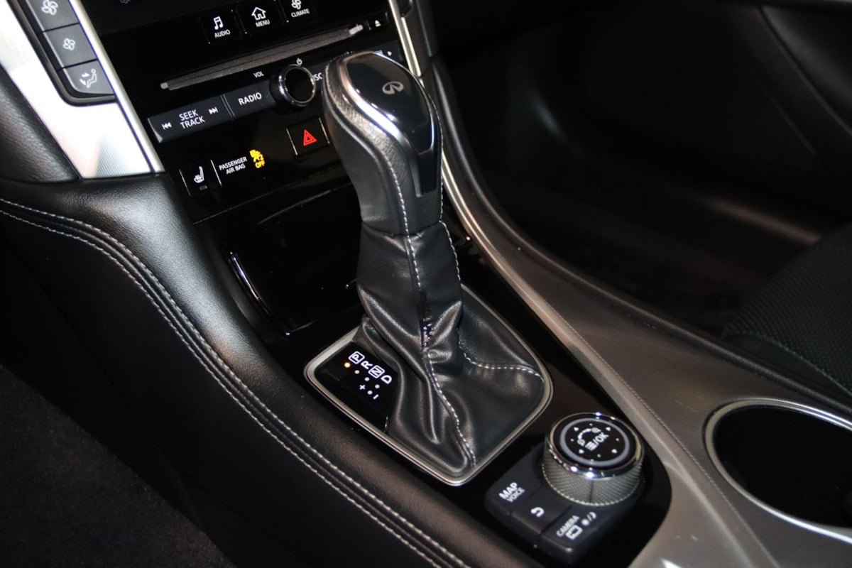 Used 2021 INFINITI Q60 3.0t Luxe w/ Essential Package RWD image 43