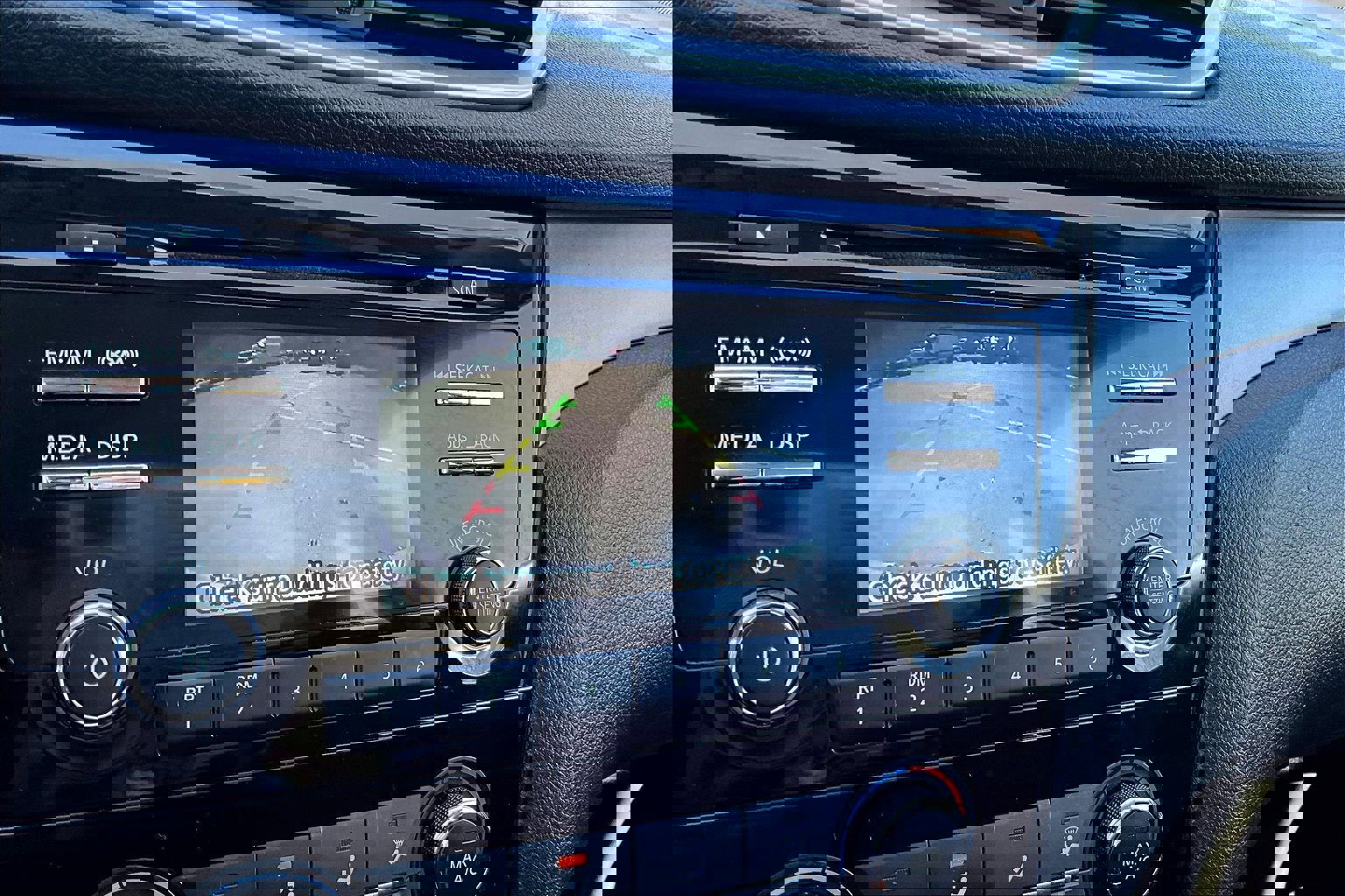 Used 2016 Nissan Rogue S image 9