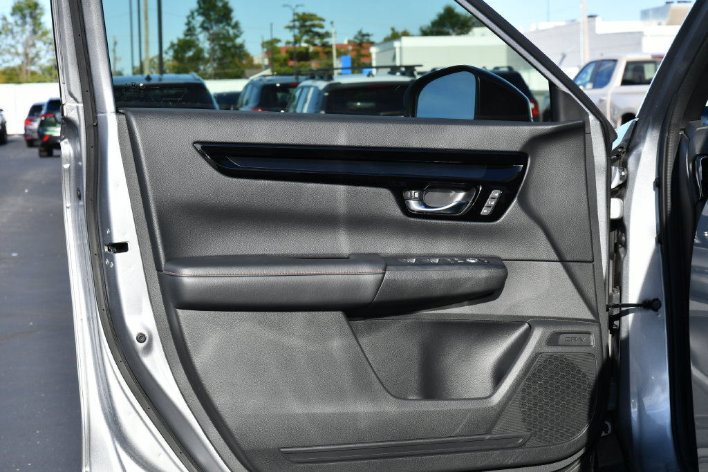 Used 2024 Honda CR-V Sport Touring image 13
