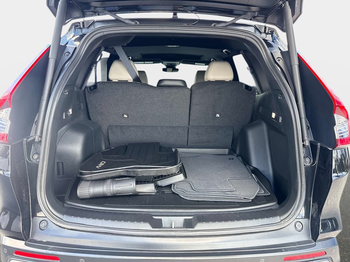 Used 2024 Honda CR-V Sport Touring image 9