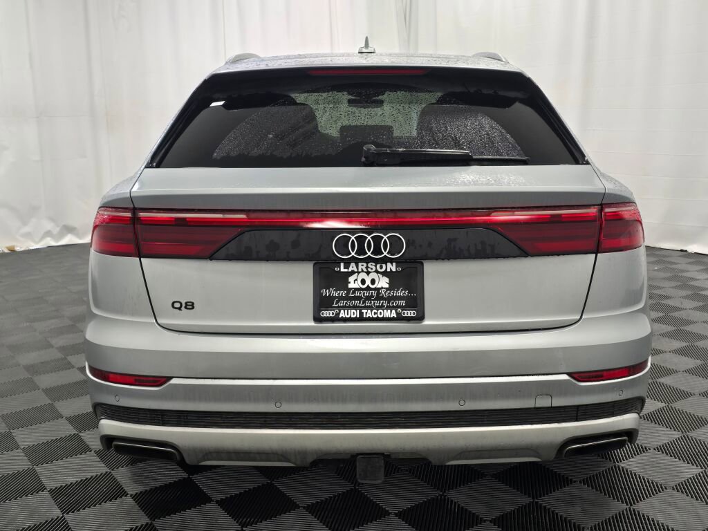 Used 2024 Audi Q8 Prestige w/ Prestige Package image 5
