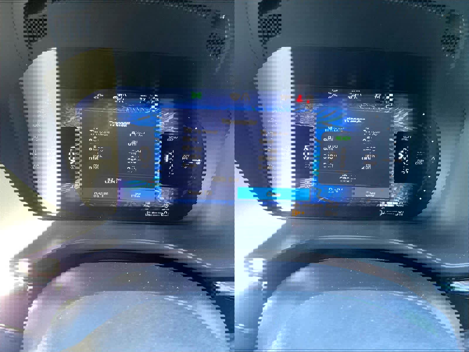 New 2026 Volvo XC60 T8 Plus w/ Protection Package Premier AWD/4WD image 19