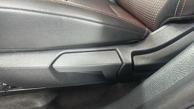 Certified 2025 Nissan Kicks SR image 11