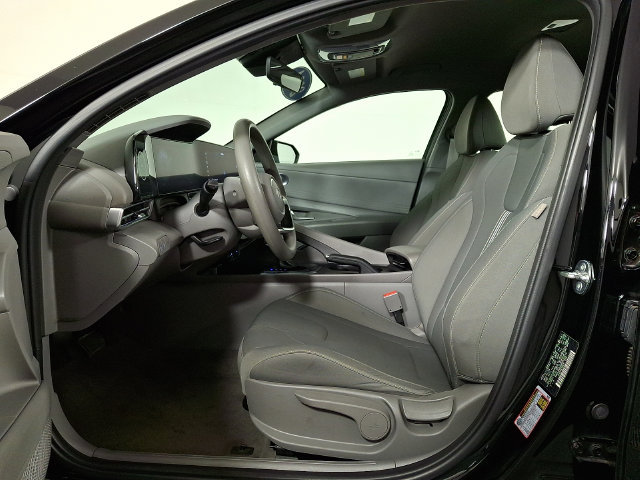 Used 2024 Hyundai Elantra SEL FWD image 15