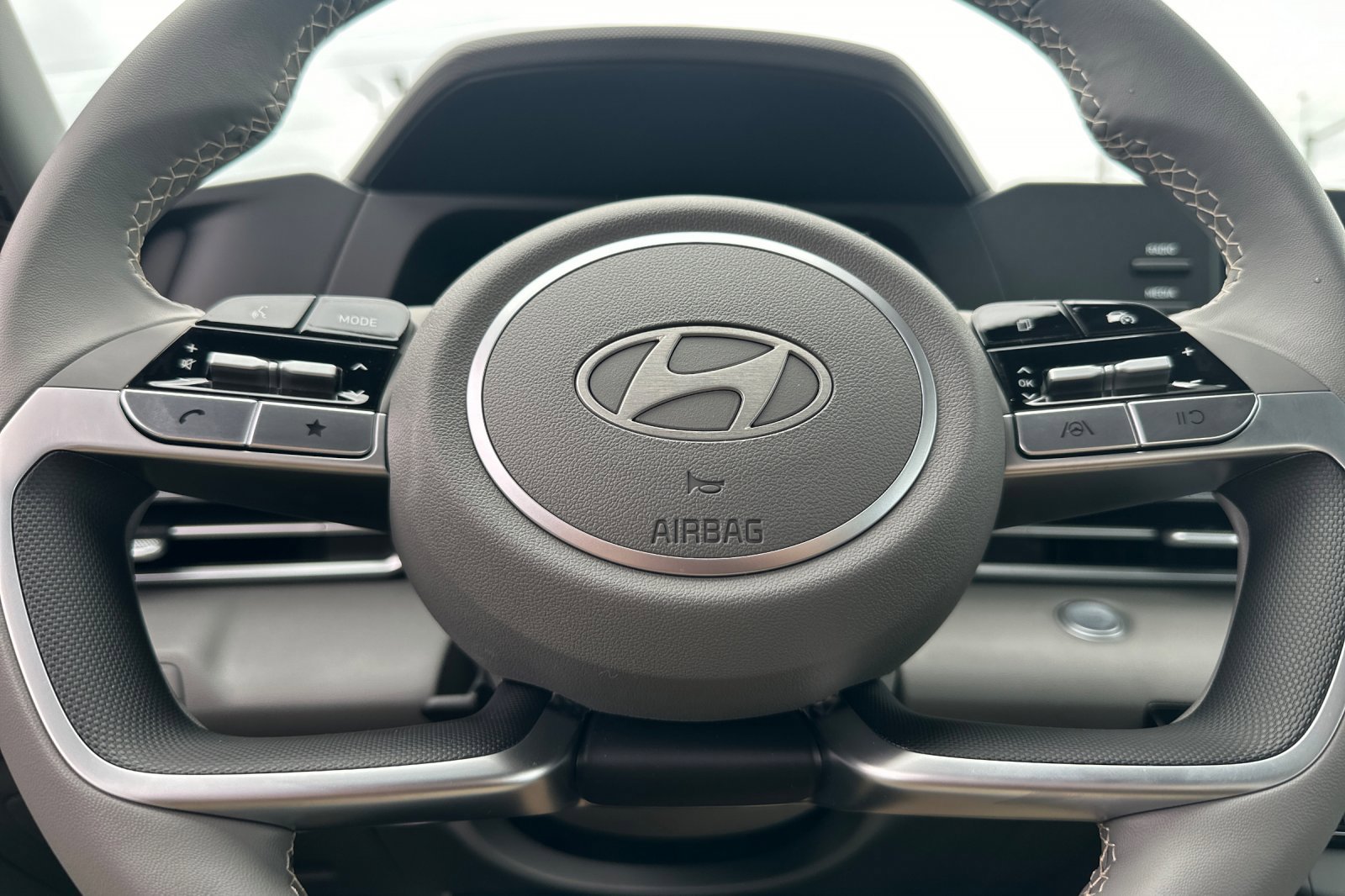 New 2026 Hyundai Elantra Sport FWD image 22