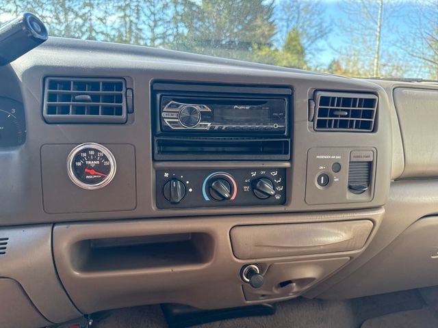 Used 2001 Ford F350 Lariat image 19