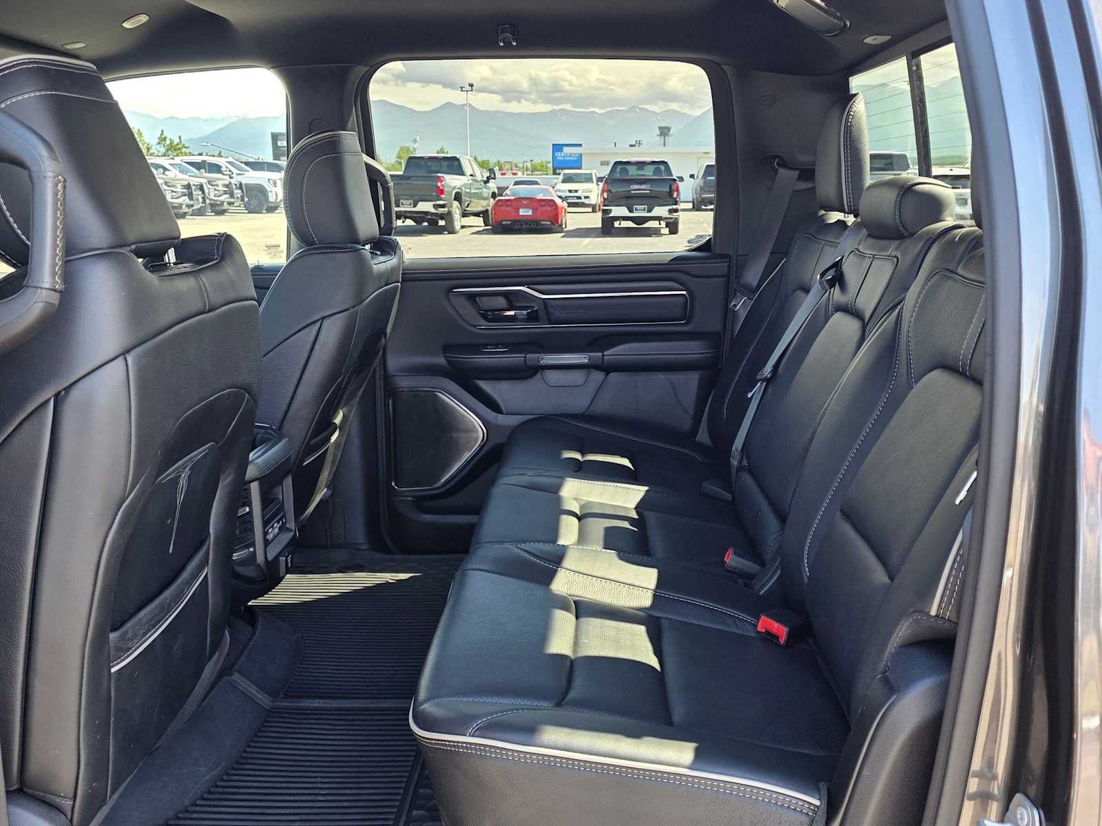 Used 2022 RAM 1500 Limited AWD/4WD image 15