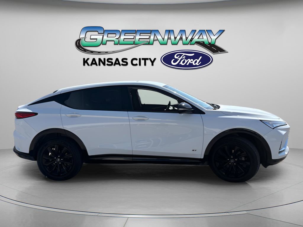 Used 2025 Buick Envista Sport Touring w/ Convenience I Package image 8