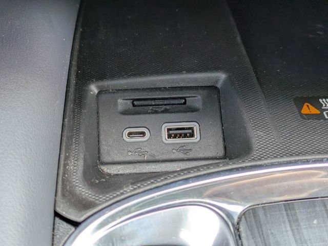 Used 2023 Buick Enclave Essence w/ Experience Buick Package image 32