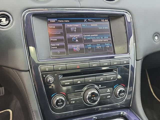 Used 2013 Jaguar XJ AWD image 28