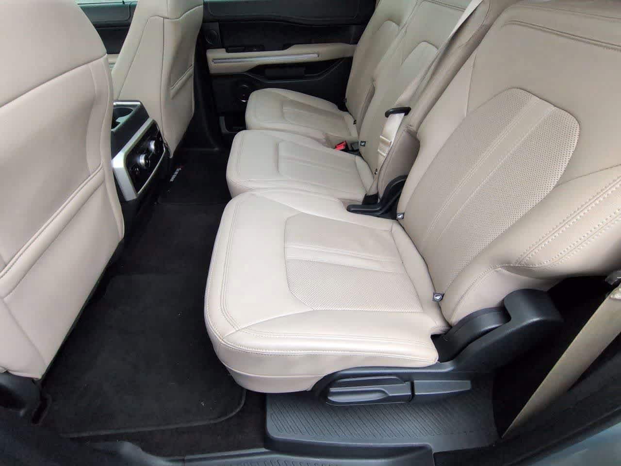 Used 2023 Ford Expedition Max Limited image 21