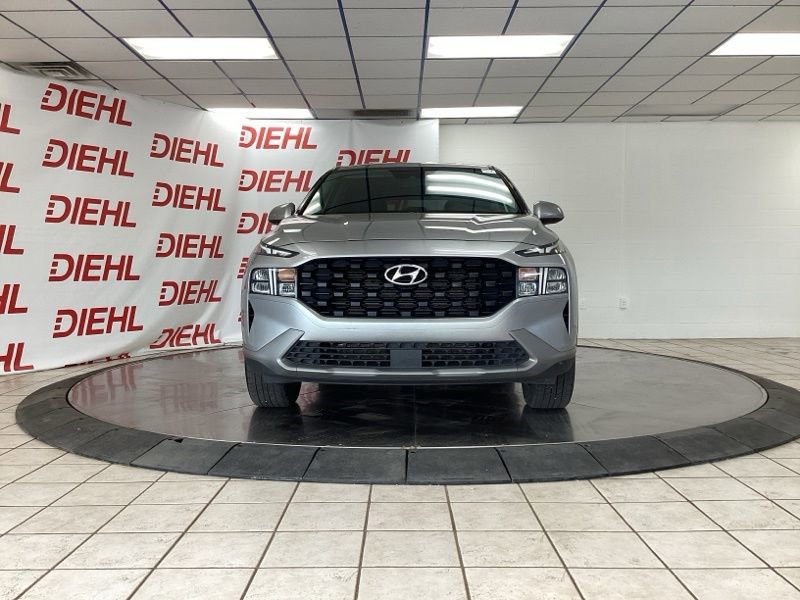 Used 2023 Hyundai Santa Fe SE w/ Cargo Package AWD/4WD image 2