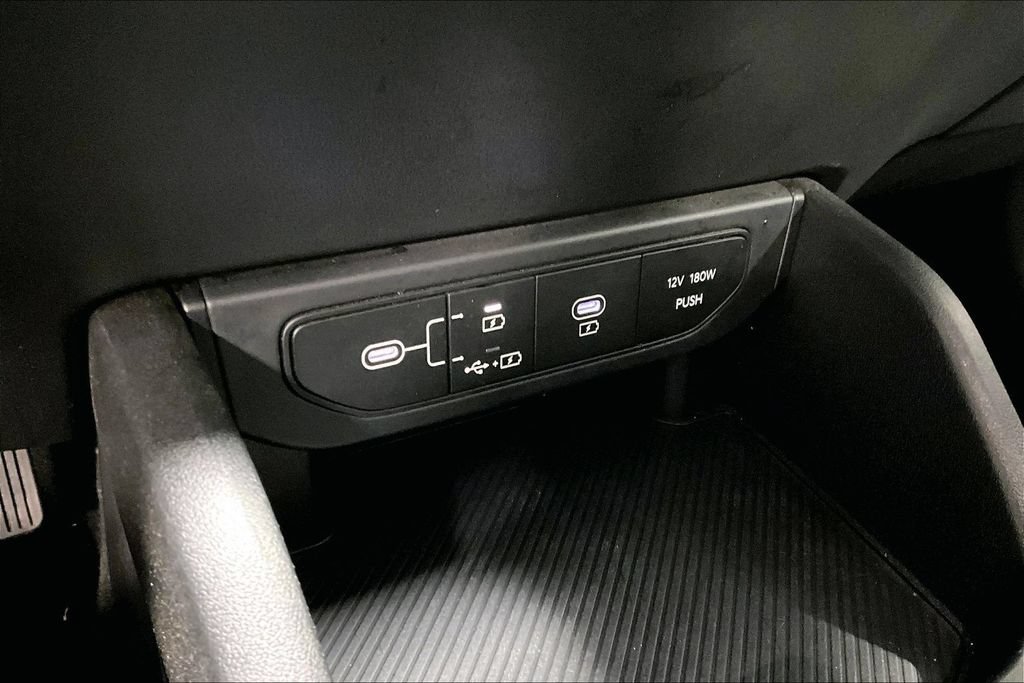 Used 2025 Kia K4 FWD image 29