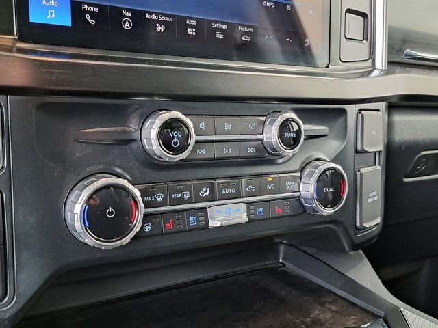 Used 2023 Ford F350 Lariat w/ Sport Appearance Package image 15