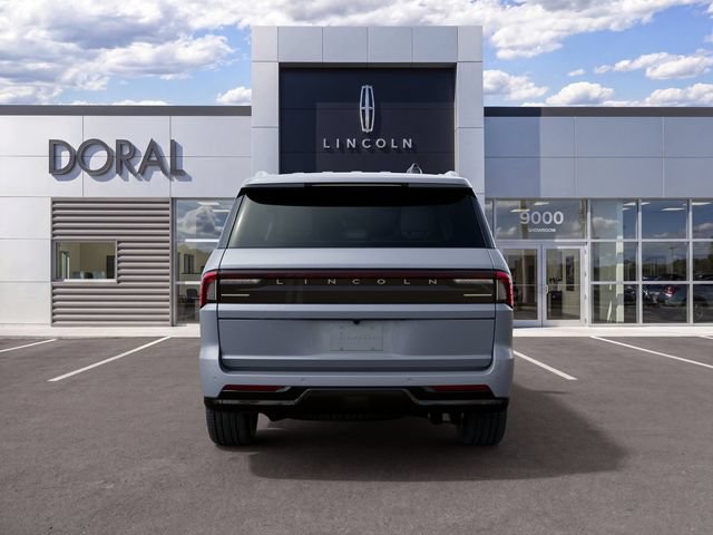 New 2027 Lincoln Navigator Premiere RWD image 7