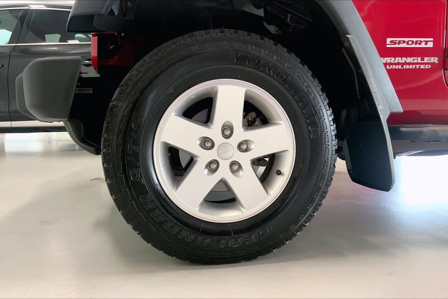 Used 2010 Jeep Wrangler Unlimited Sport AWD/4WD image 6