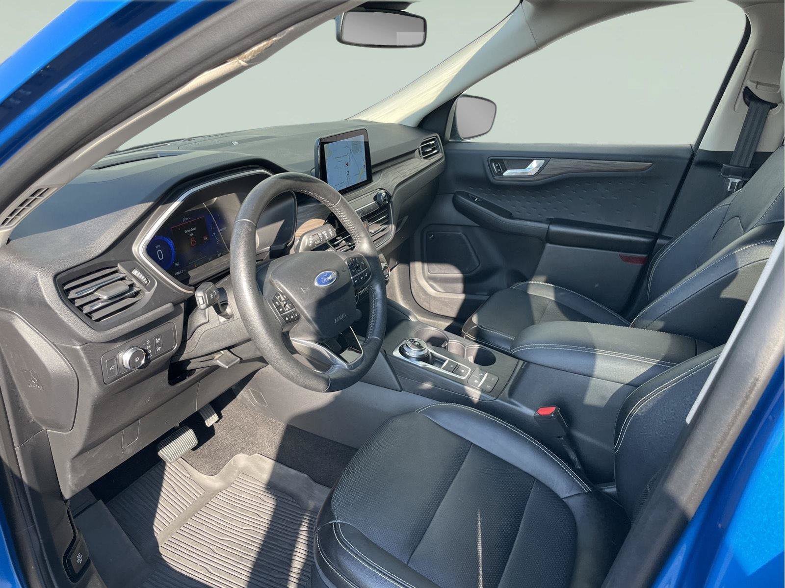 Used 2020 Ford Escape Titanium AWD/4WD image 14