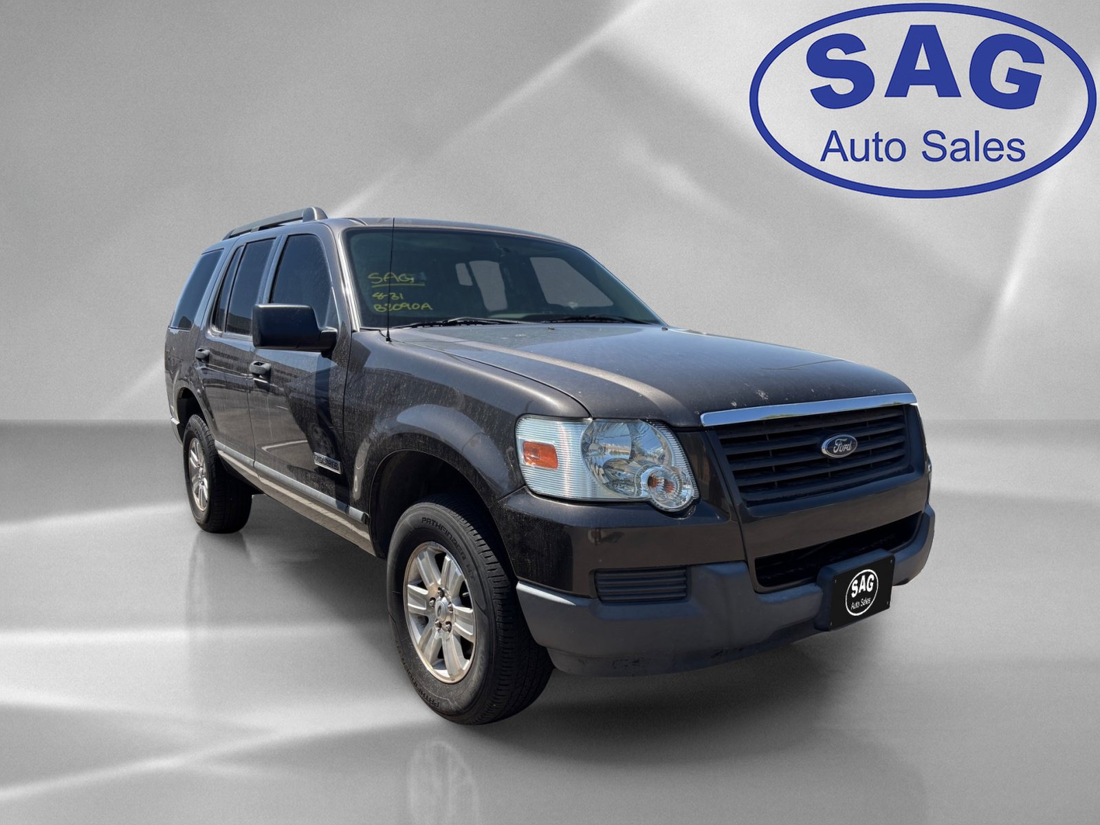 Used 2006 Ford Explorer XLS RWD image 2