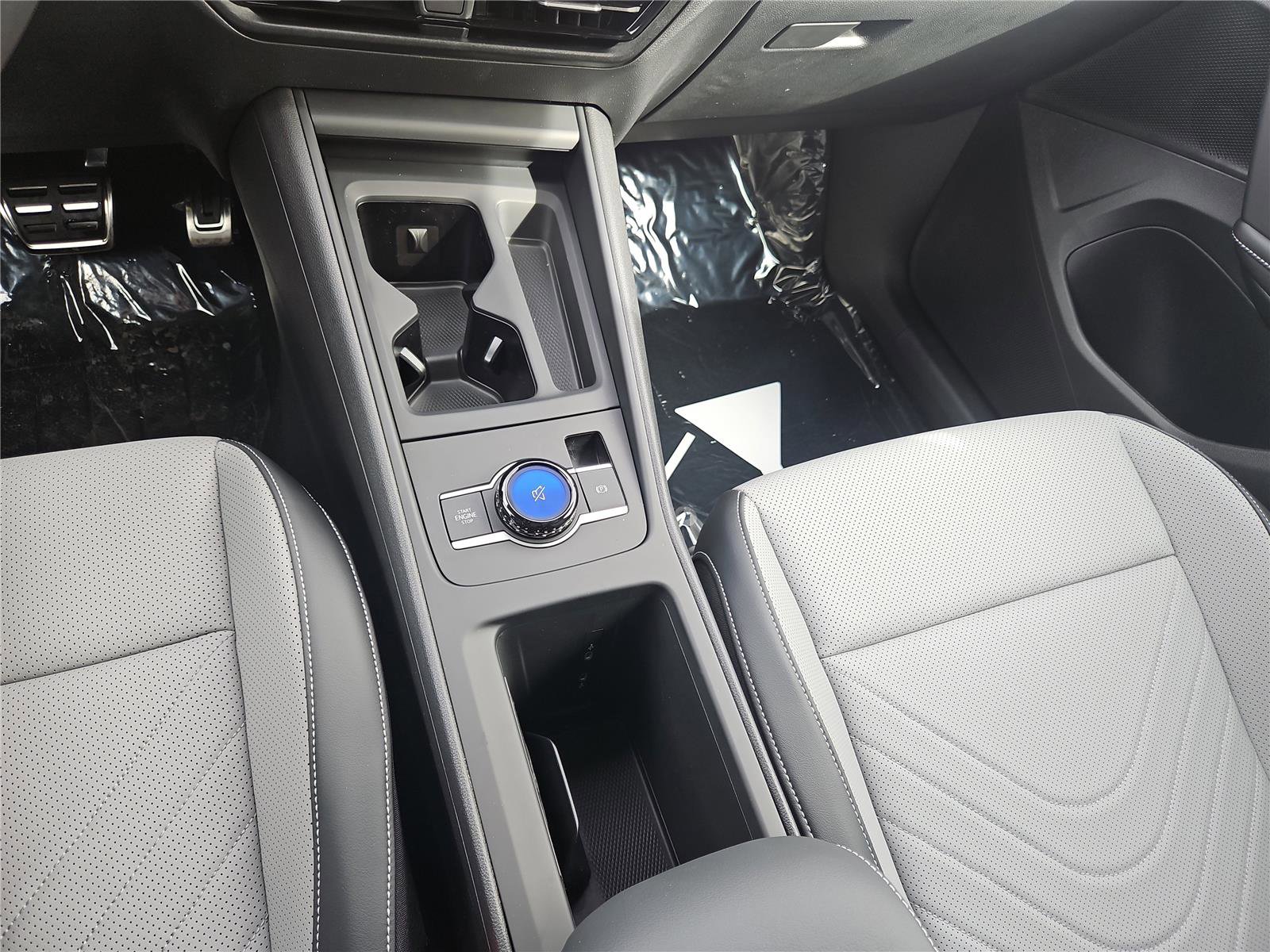 New 2026 Volkswagen Tiguan SE R-Line image 21