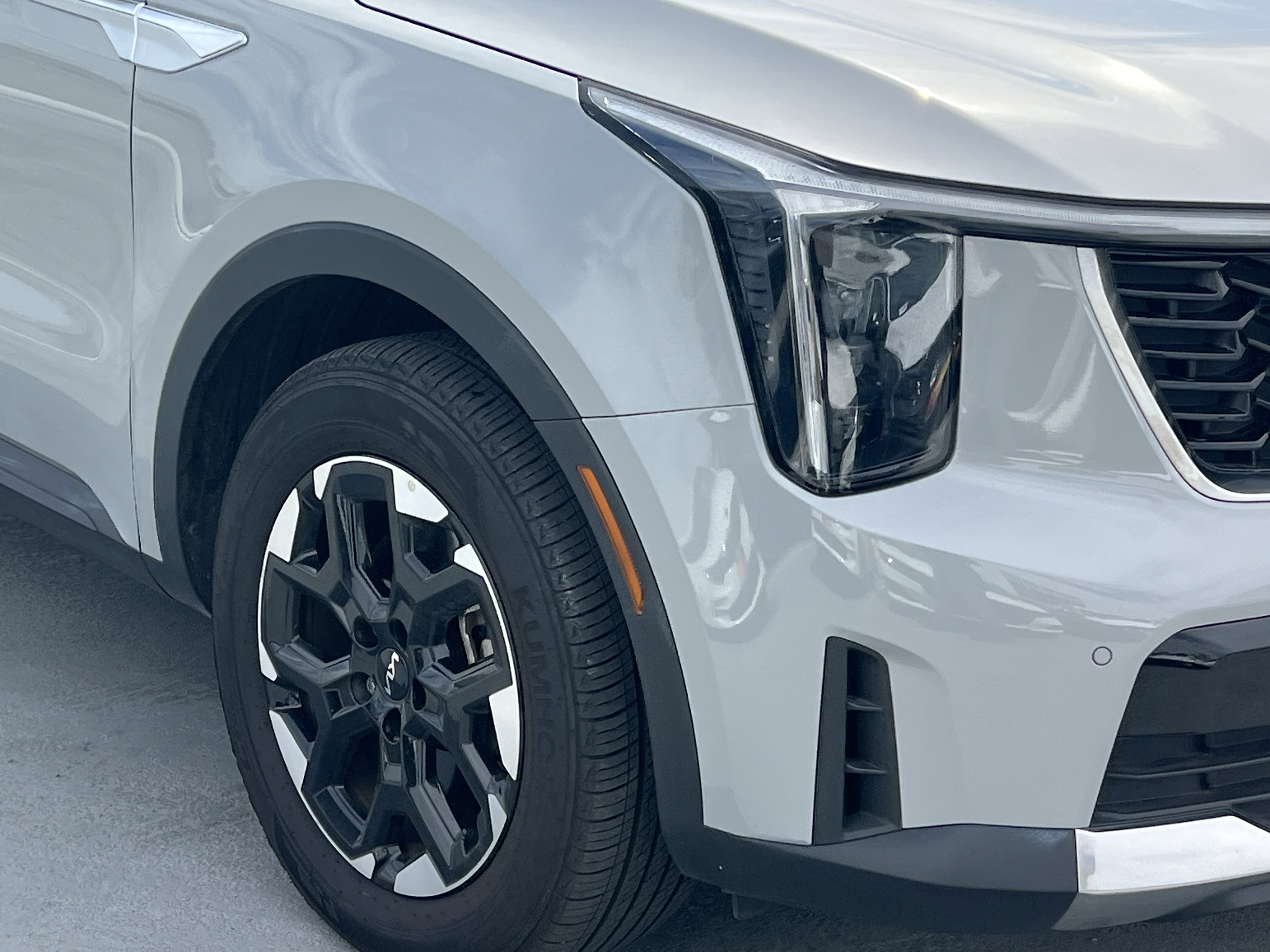 Certified 2025 Kia Sorento S image 14