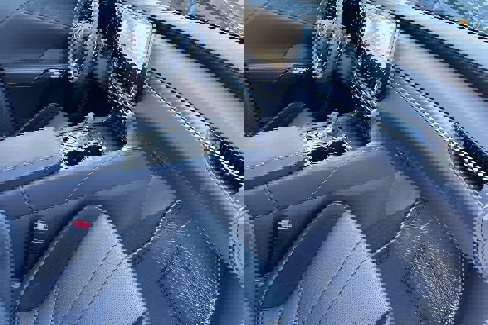 Used 2023 Lexus RX 500h F Sport image 17